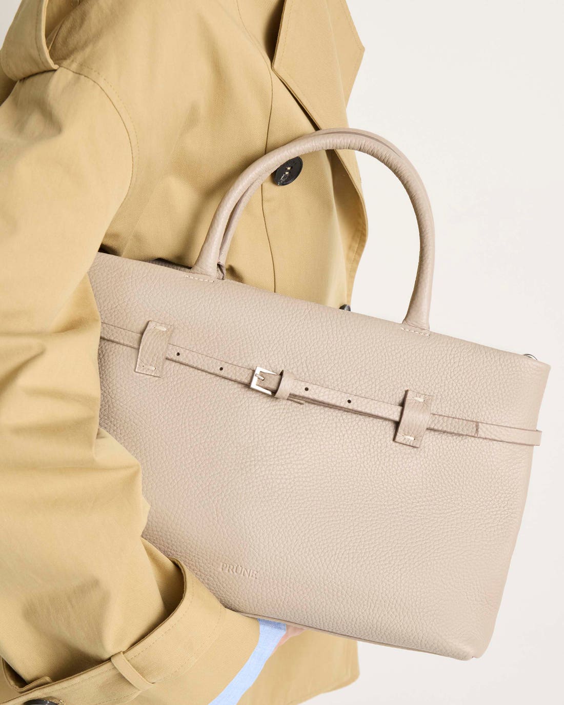 Cartera de mano Bay en cuero graneado