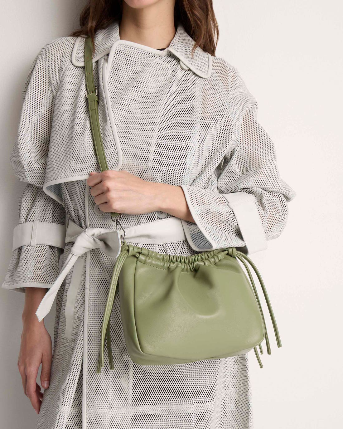 Bandolera Marine en efecto cuero